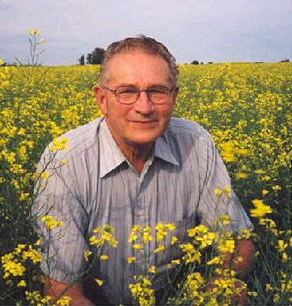 Percy Schmeiser, farmer's victory over Monsanto.