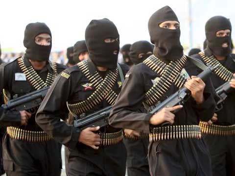 Saudi Arabian special forces on parade with H&K MP5 submachine guns